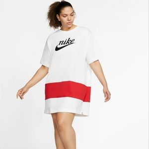 ❤ Nike Sportswear Varsity T-shirt Dress